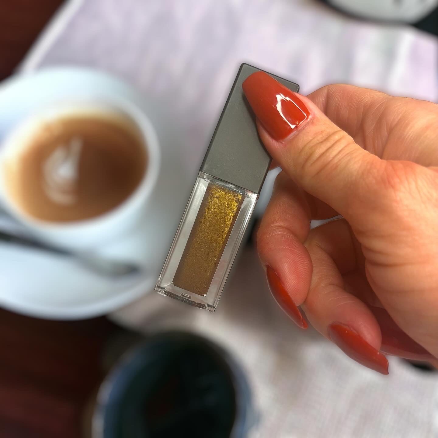 Cafecito Hydrating Lip Gloss